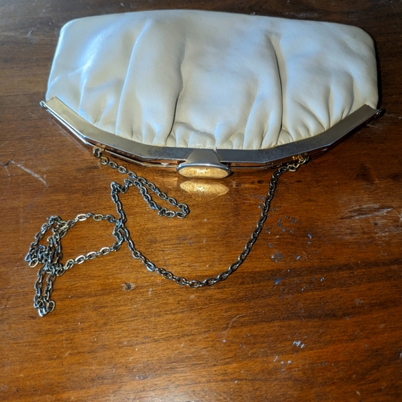 Vintage Unique Handbag! - Picture 3 of 12